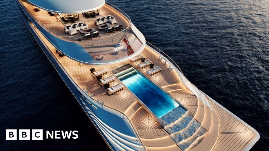 Is Bill Gates' superyacht a'modern engineering marvel'?