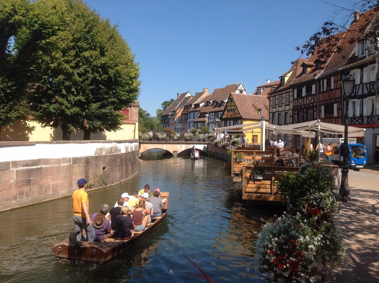 How do I get to barques-Colmar?