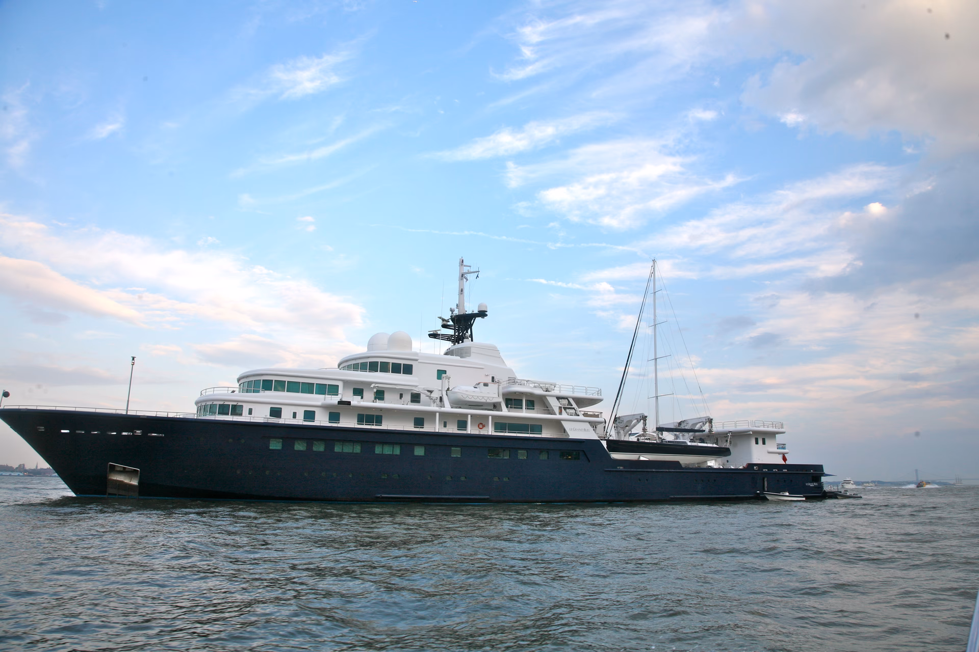 What is Le Grand Bleu?