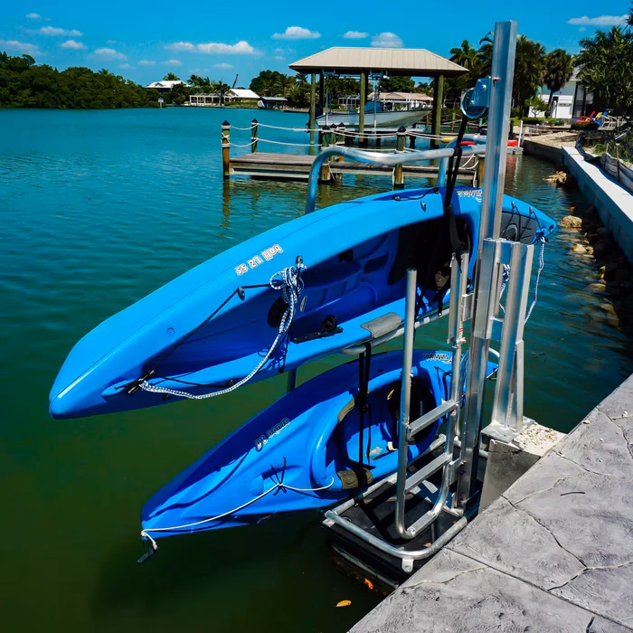 What is a seahorse launch & Stow?