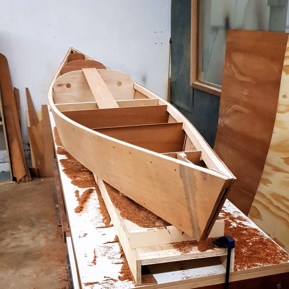 What is laughing Loon custom canoes & kayaks?